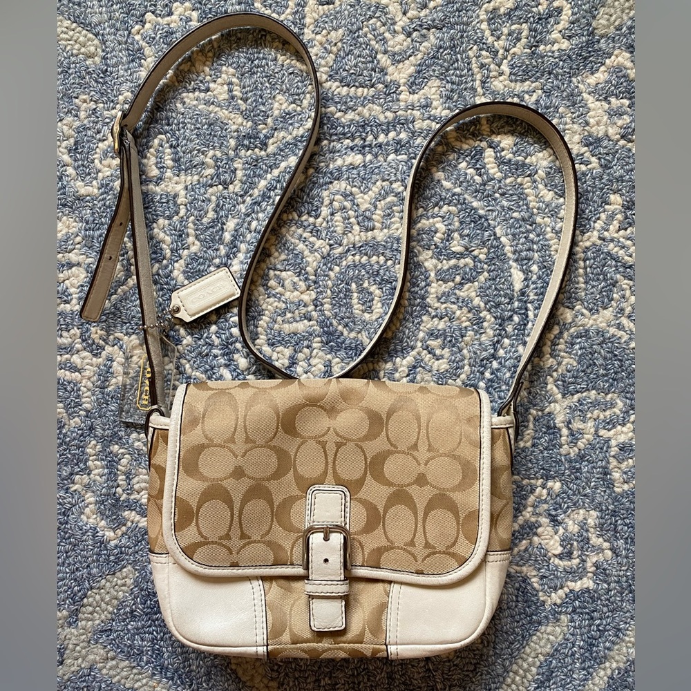 Vintage Coach Signature crossbody
